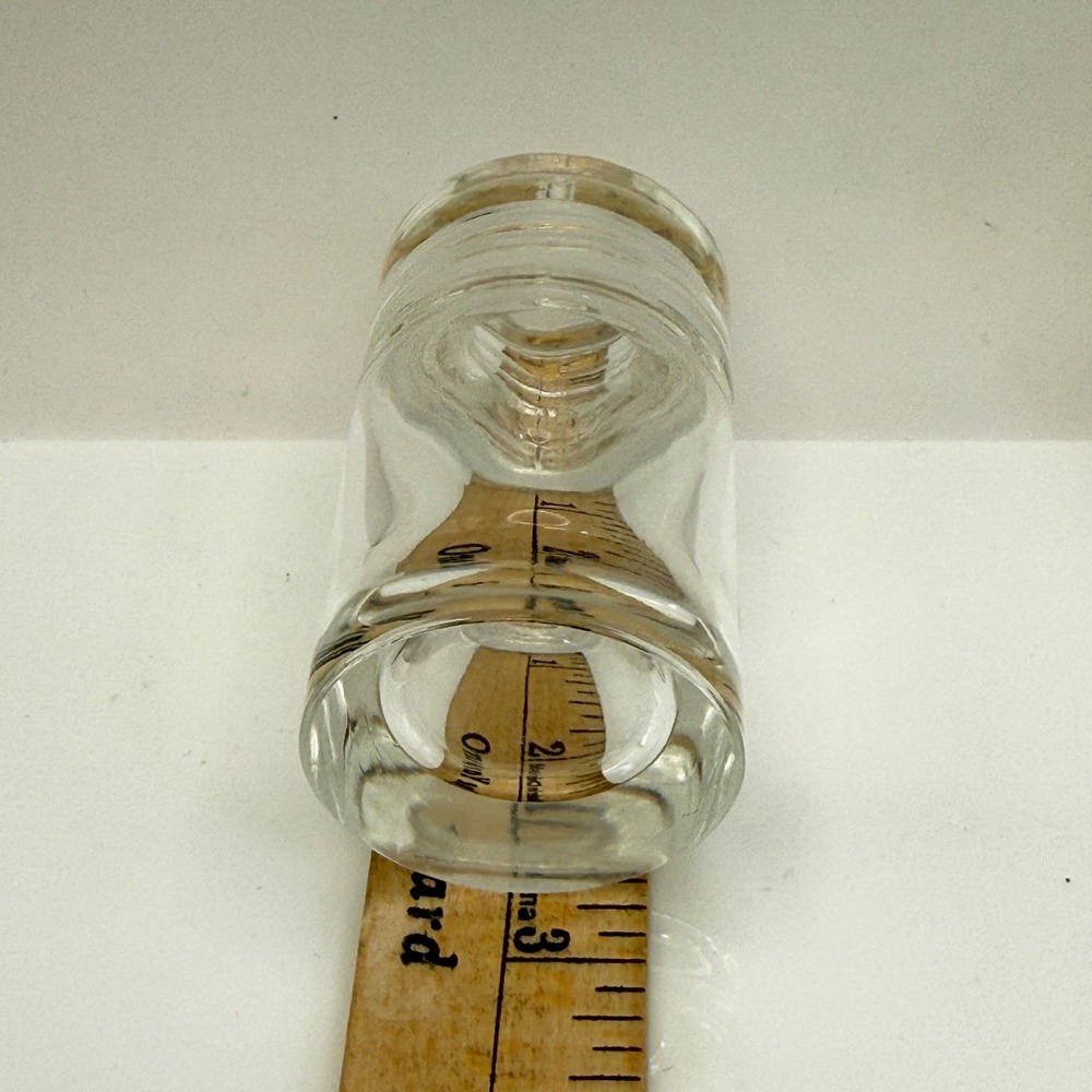 Vintage MCM Heavy Glass Salt Pepper Shakers Screw On Glass Lids Clear - Picture 9 of 9